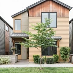 THE PENDLETON – WALKABLE // ARCADE LOFT // MODERN // LIGHT